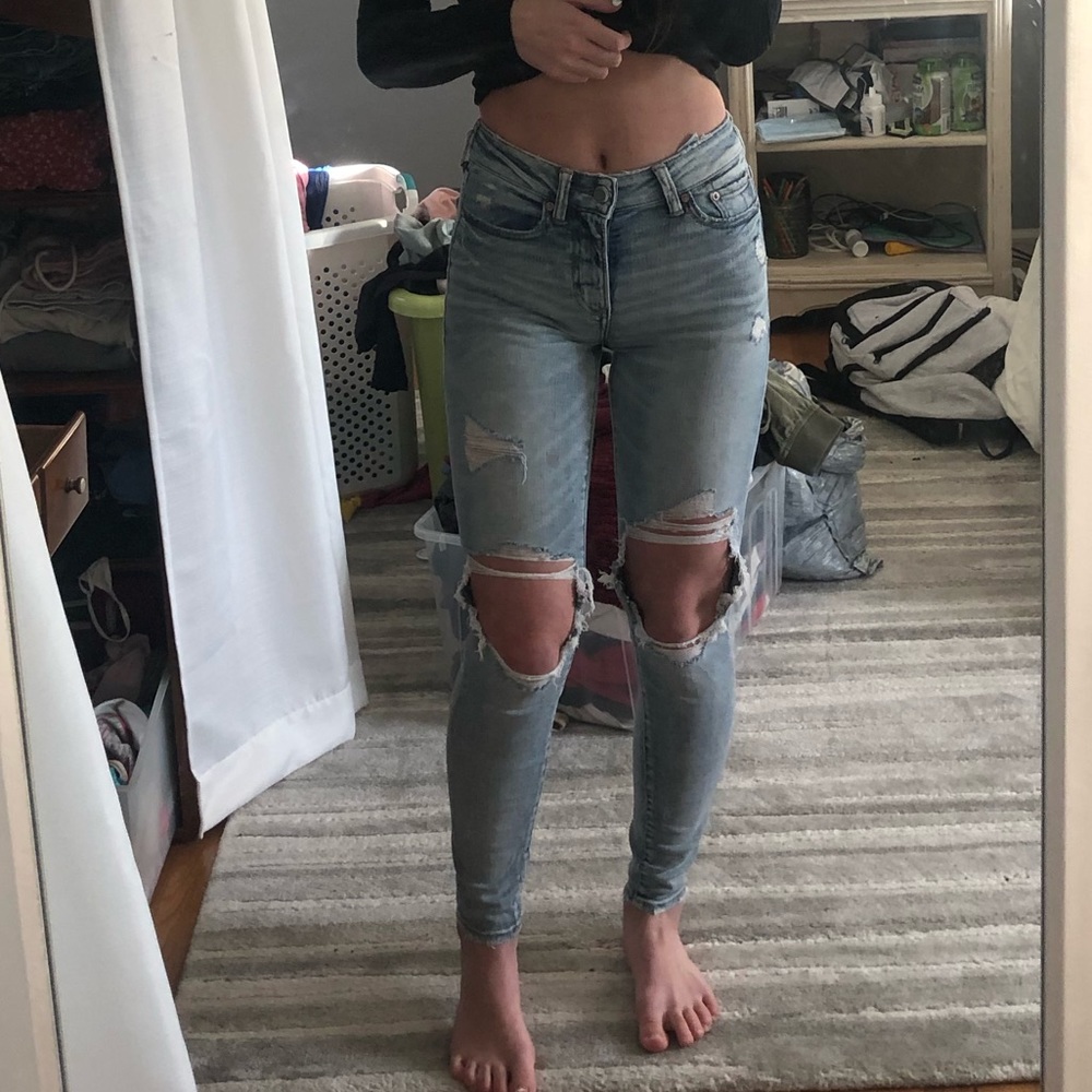 American Eagle ripped jeans
